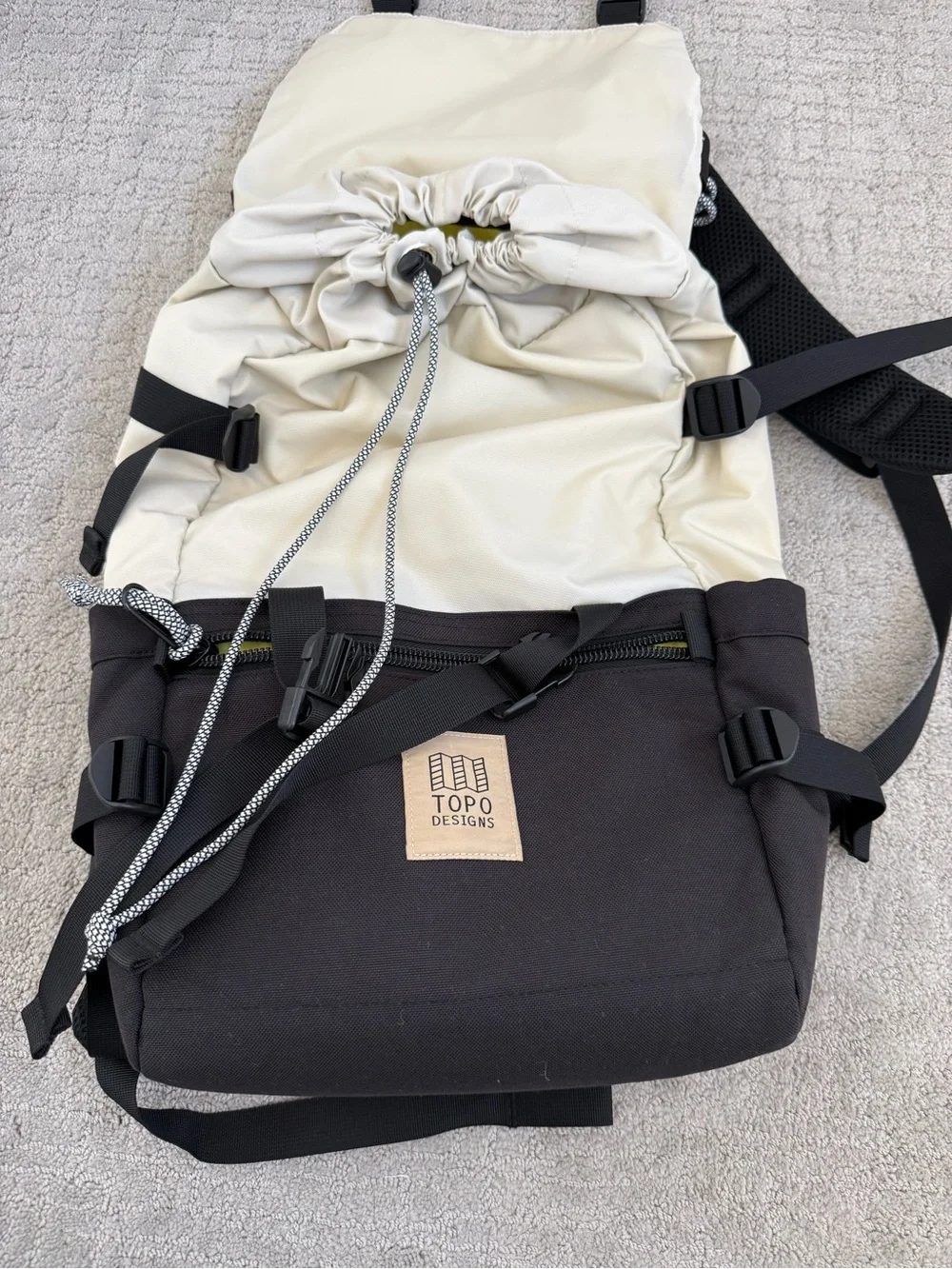 Topo Designs ROVER PACK CLASSIC BONE WHITE/BLACK